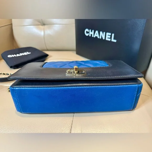 Sold x Full Set🔹CHANEL Mademoiselle quilted small flap bag - Picture 7 of 13